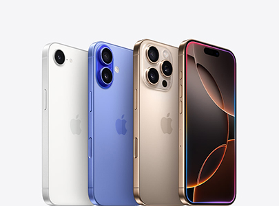 iPhone 16e branco, iPhone 16 ultramarino, iPhone 16 Pro titanio-deserto e um iPhone mostrando a tela.