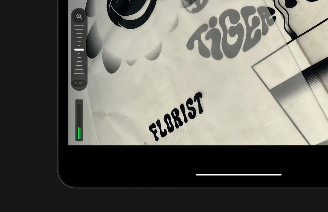 Contr?le de l’exposition d’une vidéo dans Final Cut Pro pour iPad sur un iPad Pro.