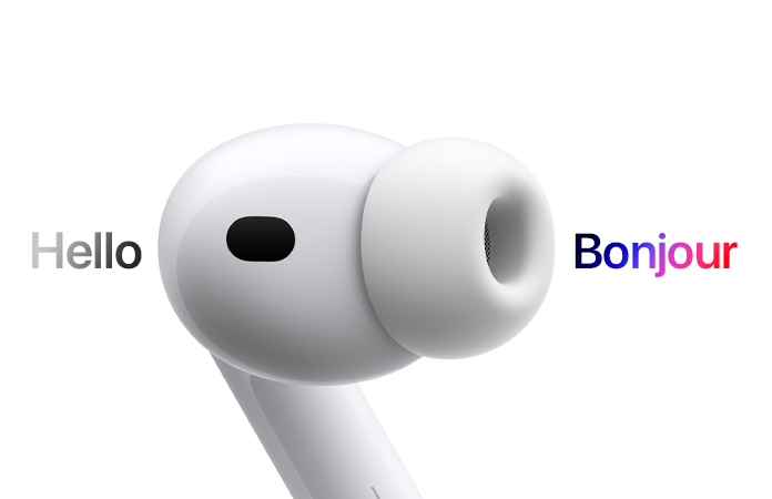 écouteur AirPods Pro 3 avec la traduction en direct de l’espagnol à l’anglais en cours d’utilisation