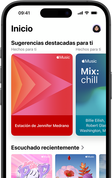 Se muestra la pantalla de la pesta?a Inicio de Apple Music en un iPhone, el carrusel de Sugerencias destacadas para ti muestra las estaciones de radio y playlists personalizadas de Jennifer Medrano