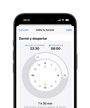 Vista frontal de un iPhone 16, interfaz de usuario con un texto que dice Salud, Hora de dormir, Aspecto claro y Horario