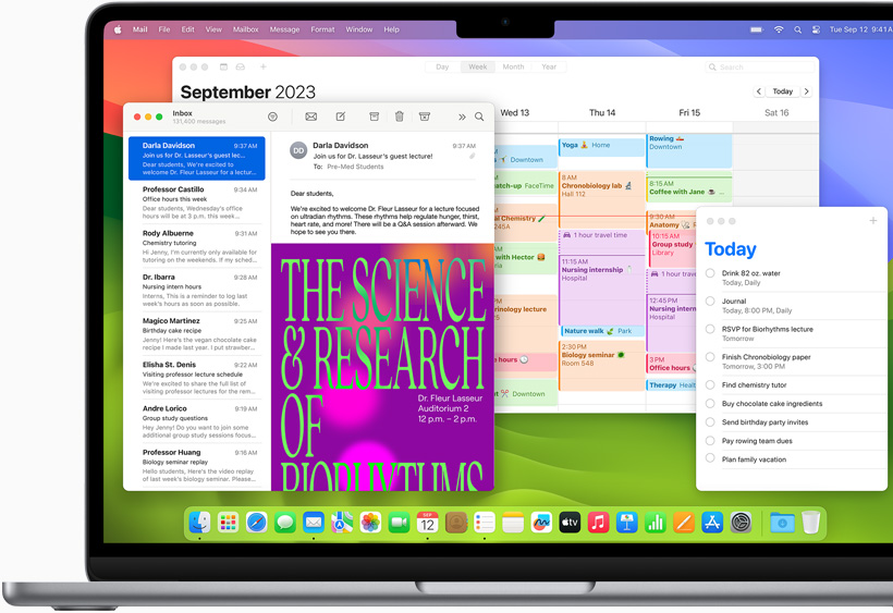 Aplikace Mail, Kalendá? a P?ipomínky otev?ené na MacBooku Air