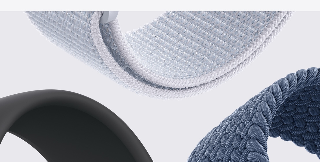 Τρ?α λουρ?κια Apple?Watch. ?να Λουρ?κι Sport Loop σε Μπλε Σ?ννεφο. ?να Μα?ρο Λουρ?κι Solo?Loop. Και ?να Χρυσ? Μπρασελ? Link?Bracelet.
