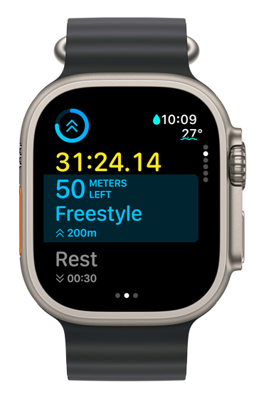 Apple Watch Ultra 螢?zāi)伙@示目前間歇訓(xùn)練項(xiàng)目的計(jì)時(shí)資料，以及自訂體能訓(xùn)練的剩餘項(xiàng)目