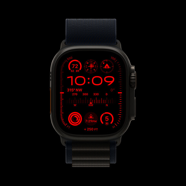 Gece Modu’ndaki Apple Watch Ultra 2’nin yeni Modüler Ultra saat kadran? g?steriliyor.