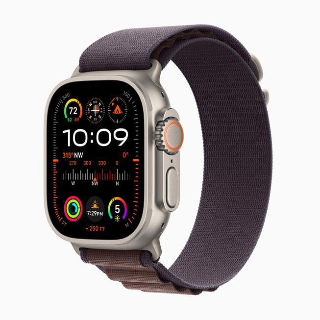 Foto?raf: Apple Watch Ultra 2 ve yeni indigo Alpine Loop.