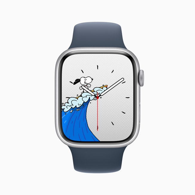 Apple Watch Series 9’da Snoopy saat kadran? g?steriliyor.