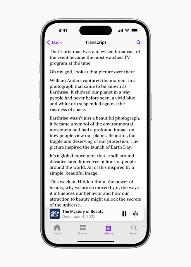 ???? ???? ????? ????? ?????? "The Mystery of Beauty" ?? ??????? "Hidden Brain" ?????? ?? Apple?Podcasts ??? iPhone?15?Pro.