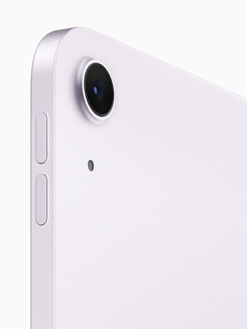 Yeni iPad Air’in kameralar?n?n ve yan dü?melerinin yak?n a??dan g?rünümü.