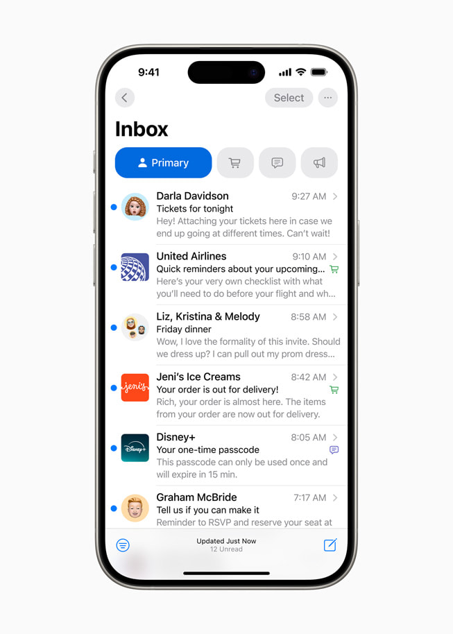 iPhone 15 Pro’daki Mail uygulamas?nda kategorilere ay?rma ?zelli?i g?steriliyor.