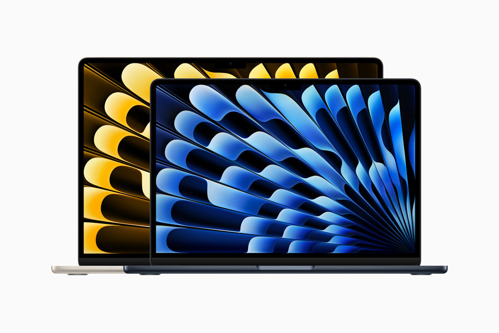 Gümü? ve Gece Yar?s? renklerinde birer MacBook Air g?steriliyor.