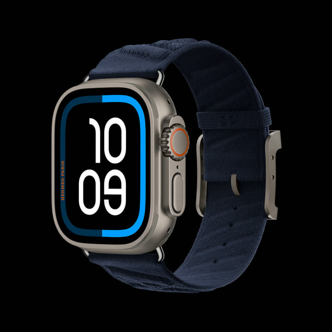Yeni Apple Watch Hermès Ultra 2 ve uyumlu Blue Nuit rengindeki Hermès En Mer kay??.
