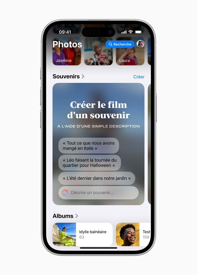 Un iPhone?16 affiche une sélection de souvenirs accompagnée d’un message invitant à créer un film souvenir à partir d’une simple description.