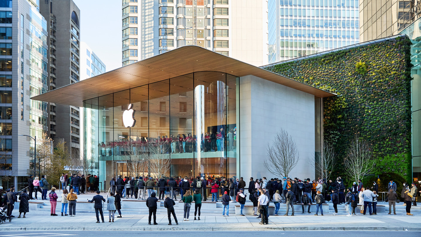 Bên ngoài Apple Pacific Centre m?i t?i Vancouver, Canada.