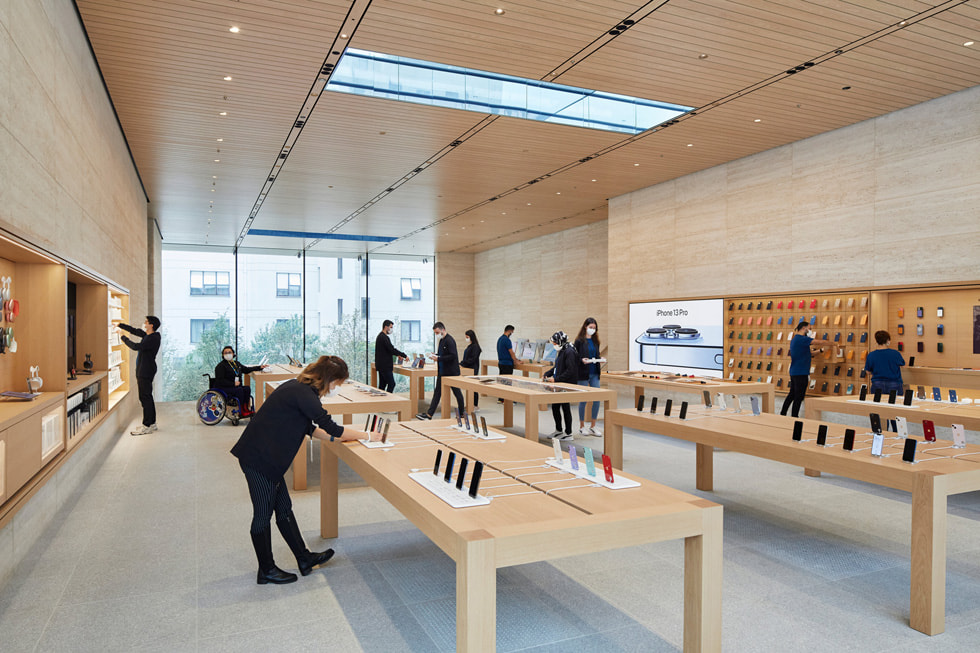 The avenues on the upper level at Apple Ba?dat Caddesi.