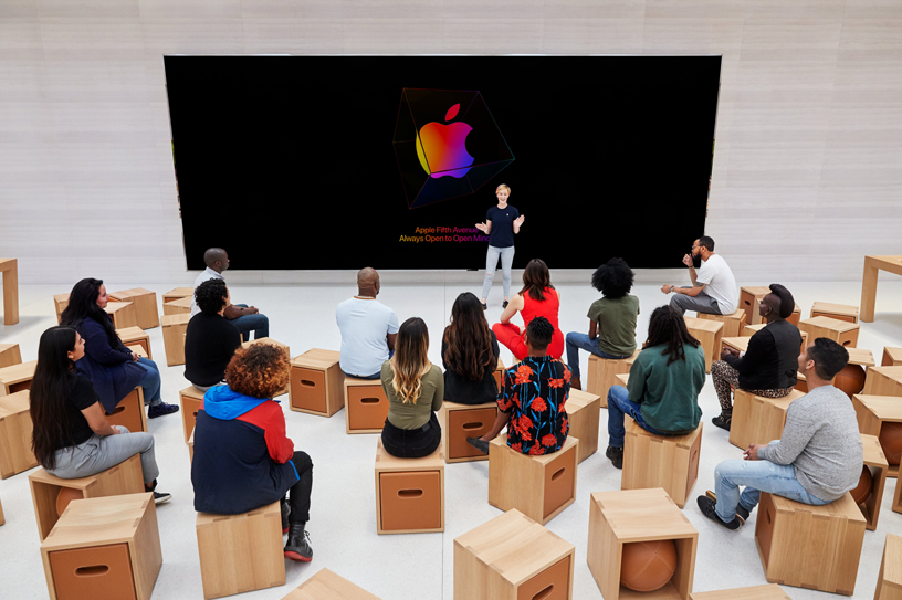 ??????? ?? Apple Fifth Avenue.