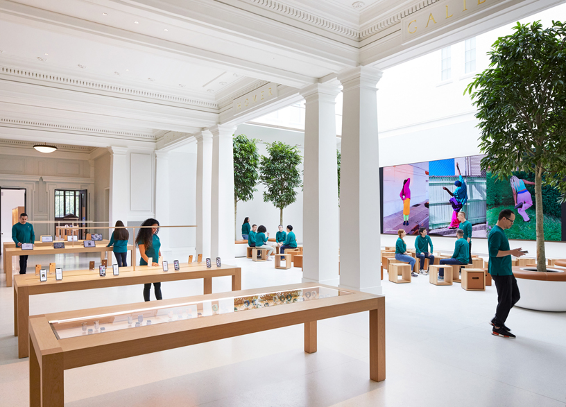 Apple Carnegie Library interior.