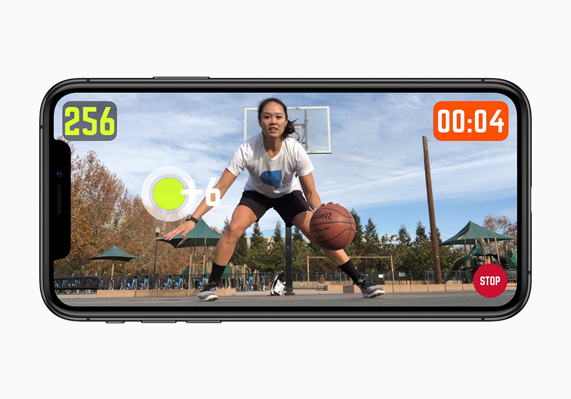 ????? ?? HomeCourt ??? iPhone XS.