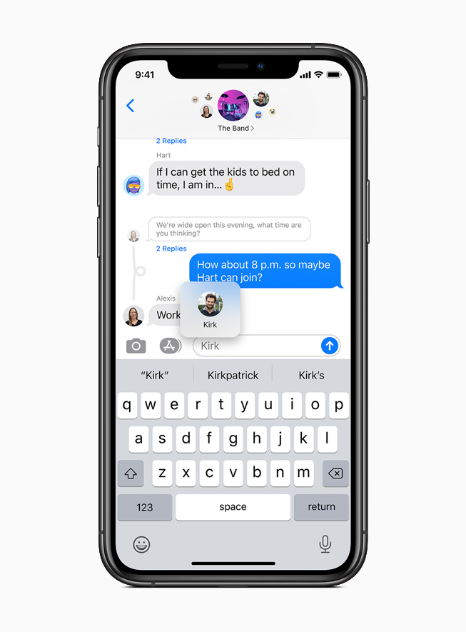 iPhone 11 Pro’da Mesajlar uygulamas?ndaki yeni Sabitlenen sohbetler ?zelli?i g?rüntüleniyor. 
