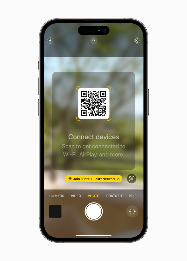 ?????? ????? ????? ???? ??? QR ???????? ???? iPhone?14?Pro? ??????? ????? Wi-Fi ????? ?????? ?????? ??????.