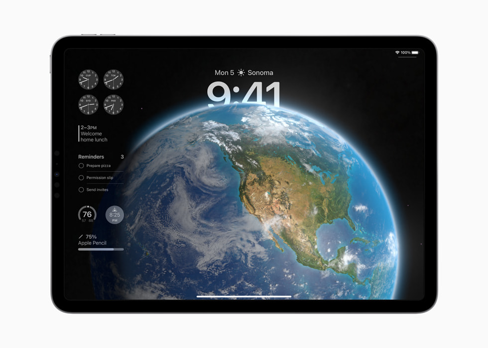 iPad Pro’da, dünyam?z?n g?rüntüsünü g?steren bir duvar ka??d? bulunan Kilit Ekran?’nda interaktif ara? tak?mlar? g?steriliyor. 