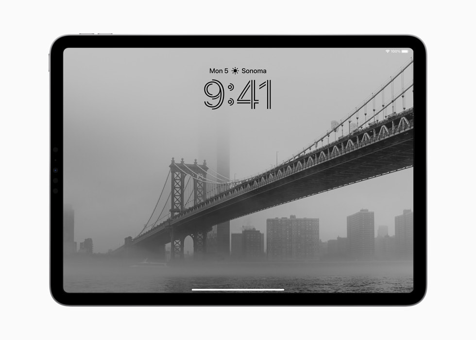 iPad Pro’da Kilit Ekran?’ndaki font ?zelle?tirme se?enekleri g?steriliyor.