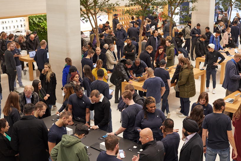 ????? AirPods?Pro ?? ???? Apple?Regent?Street ?? ????.