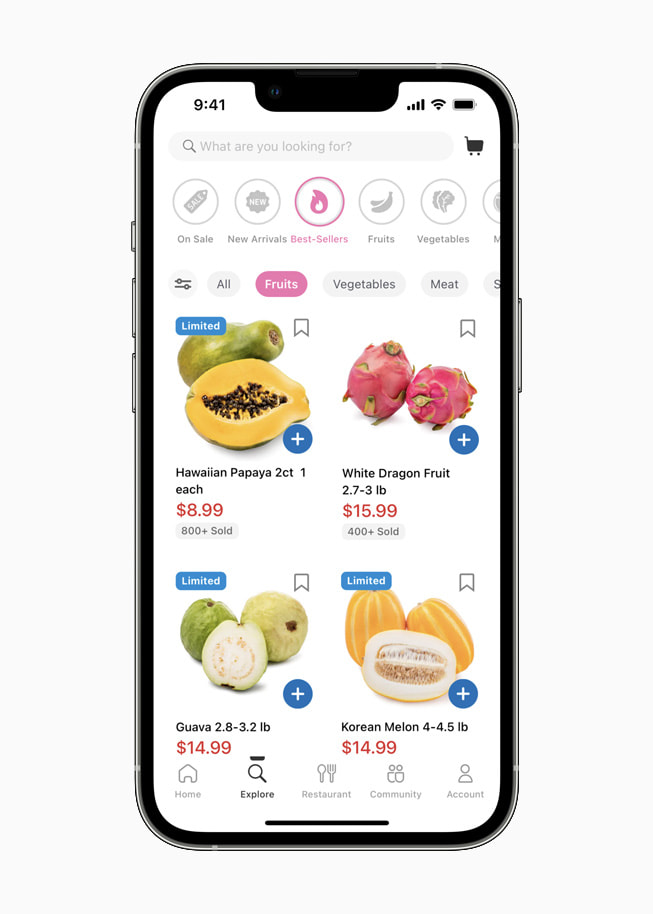 iPhoneの食料品アプリであるWeee!に、売れ筋の果物製品が掲載されているところ。