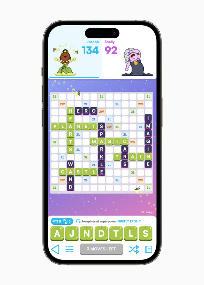 iPhone 14 Pro’da Disney SpellStruck oyunundan Buzz Lightyear ve Tinker Bell’in yer ald??? bir g?rüntü.