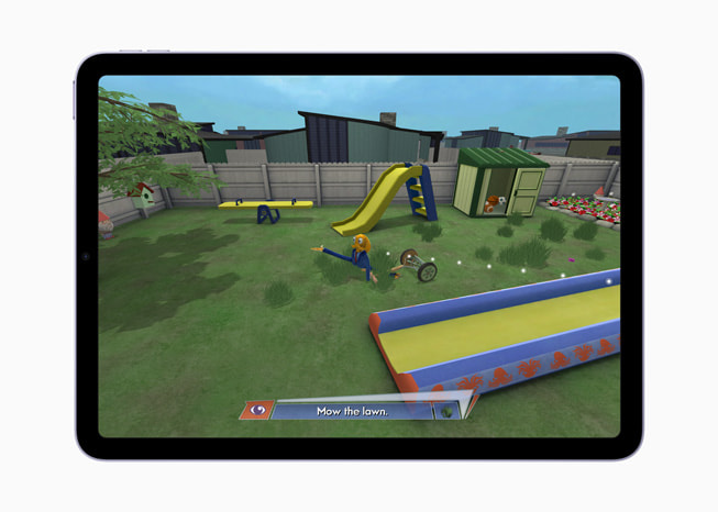 iPad Air’de, Octodad: Dadliest Catch+ oyununda Octodad’i arka bah?esinde ?imleri bi?erken g?steren bir g?rüntü.