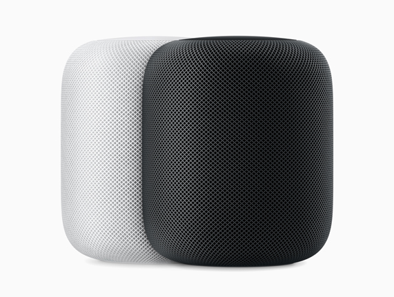 Beyaz ve uzay grisi HomePod hoparl?rler.