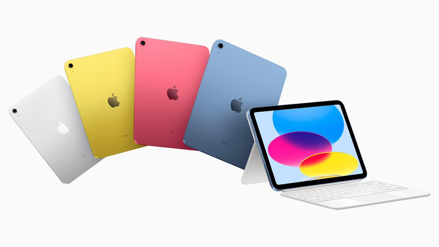 D?rt renk se?ene?iyle yeni iPad’in arkadan g?rünümü ve Magic Keyboard Folio’ya sahip gümü? rengi Pad.