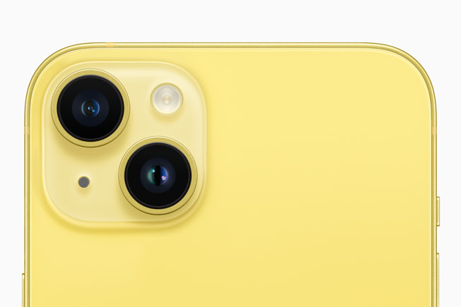 Sar? iPhone’un arkas?ndaki ?ift kamera sistemi g?steriliyor.