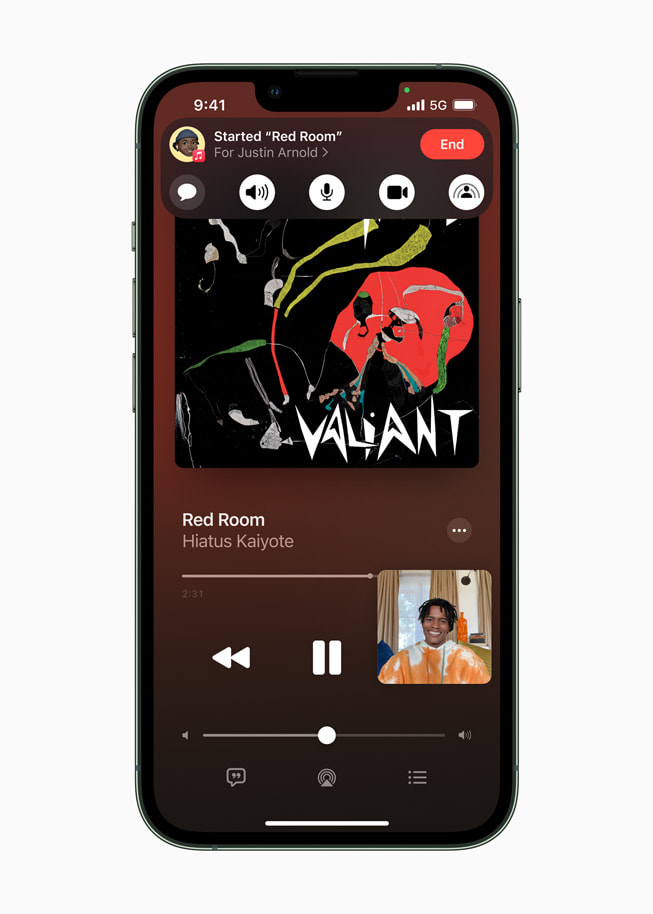 iPhone?13?Pro’da Apple Music’teki bir SharePlay oturumu g?steriliyor.