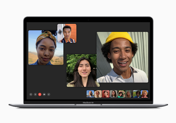 MacBook Air’de bir Grup FaceTime aramas? g?rülüyor.