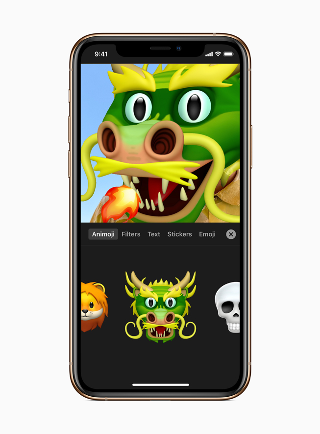 iPhone 11 Pro’daki Clips uygulamas?nda bir ejderha Animoji’si.