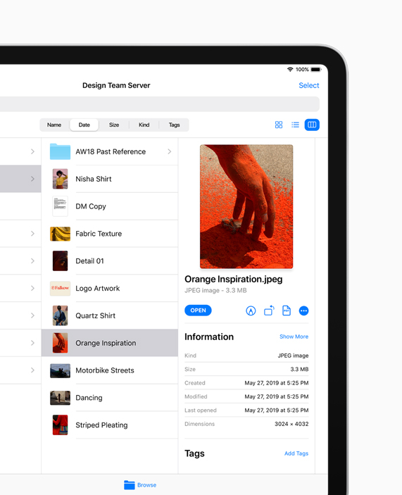 iPad’deki iPadOS’ta bulunan Dosyalar uygulamas?n?n yeni tasar?m?.