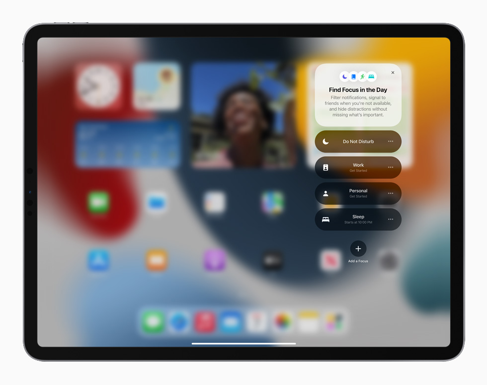 iPadOS 15’teki Yeni Odak ?zelli?i iPad Pro’da g?steriliyor.