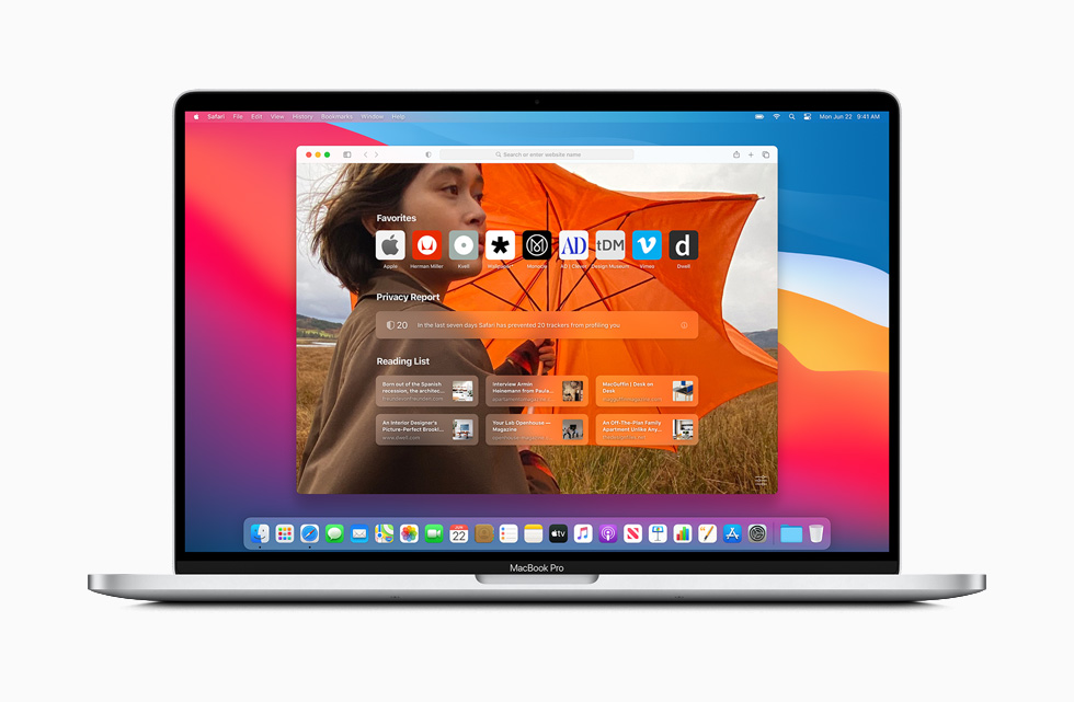 MacBook Pro’da macOS Big Sur sürümündeki yeniden tasarlanm?? Safari ana sayfas? g?steriliyor.
