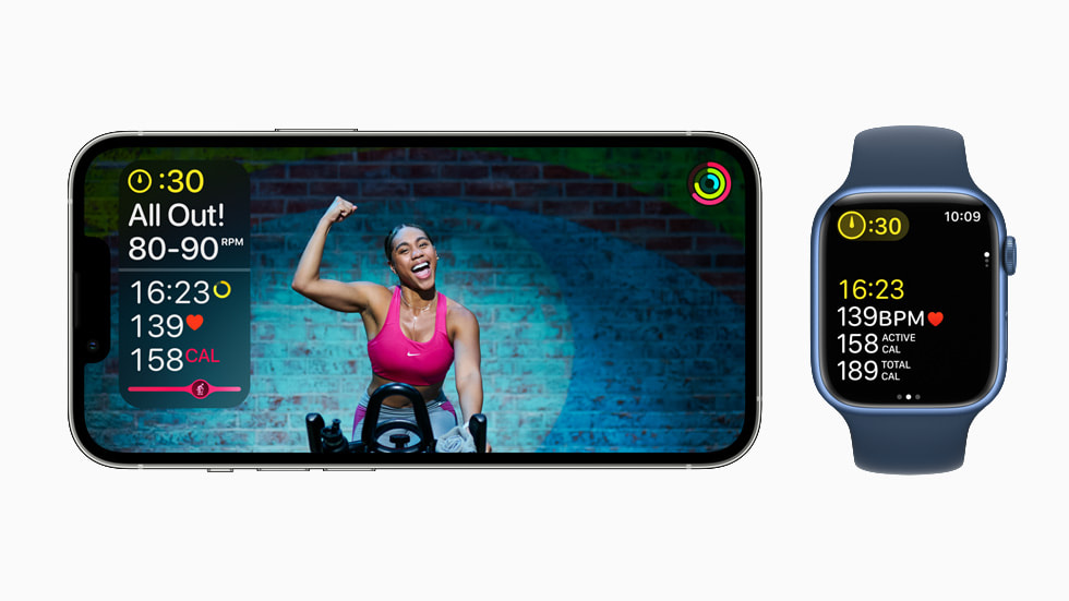 iPhone 13’te ve Apple Watch Series 7’de Bisiklet antrenman? i?in Yo?unluk bilgisi g?steriliyor.
