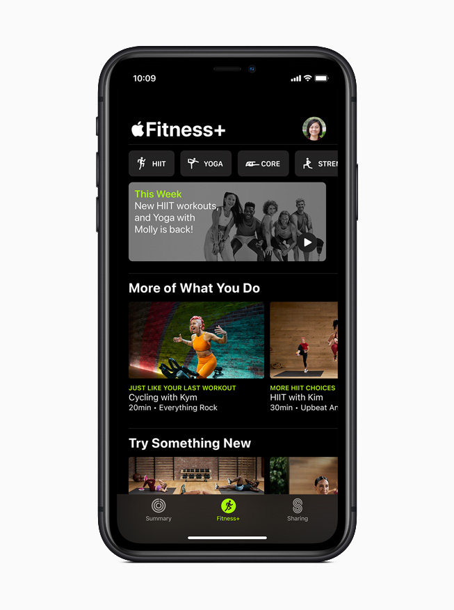 Home-Bildschirm von Apple Fitness+ auf einem iPhone 11 Pro.