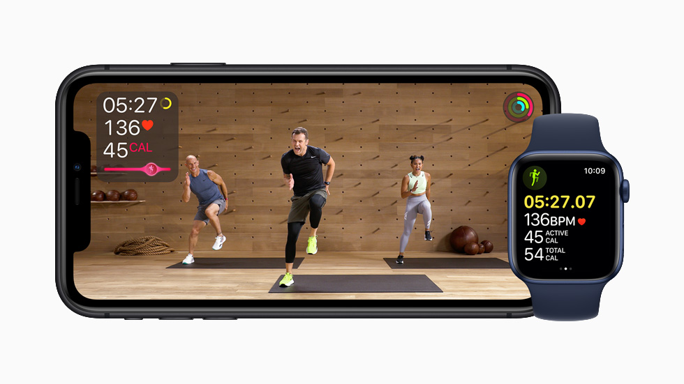 Apple Fitness+ egzersizlerini g?steren iPhone ekran?.