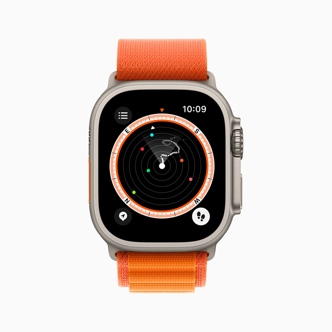Apple Watch Ultra’da yeni Geriye D?nü? ?zelli?i g?steriliyor.