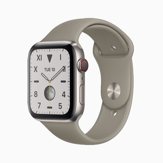 Do?al parlak titanyum Apple Watch Series 5.