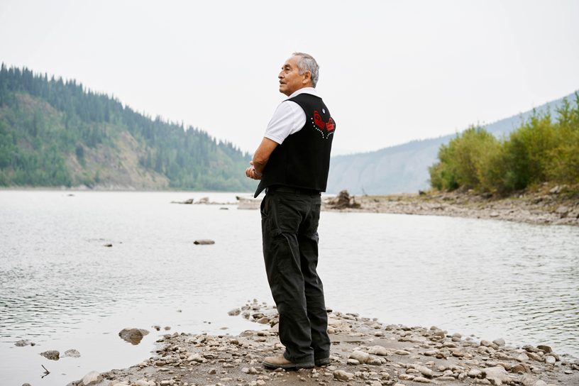 ??? ???? ???? ????? ??? ??? ??? ? ?? ???(British Columbia First Nations Energy and Mining Council)? ??? ?? ????(Allen Edzerza).