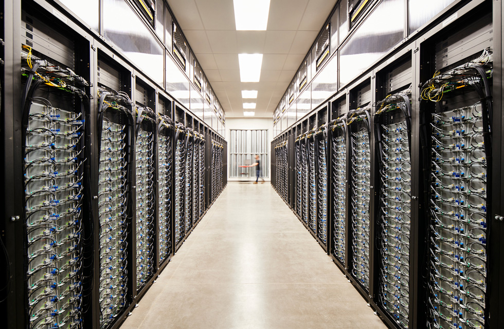 Server room at Apple's Reno data centre.