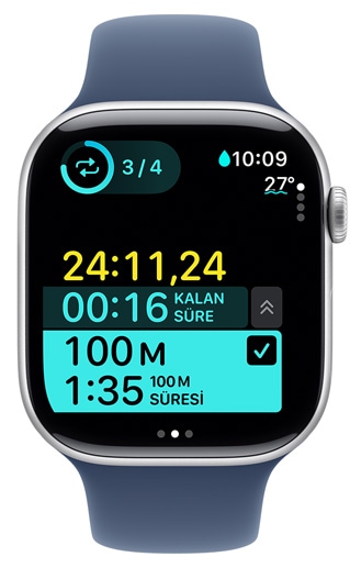 Bir Apple Watch ekran?, ?zel bir havuzda yüzme antrenman?n?n zamanlamas?n? g?steriyor