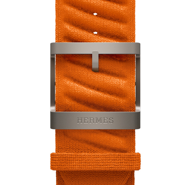 Correa En Mer del Apple Watch Hermès Ultra 3, color Orange, componentes en color natural, logotipo de Hermès grabado en la hebilla