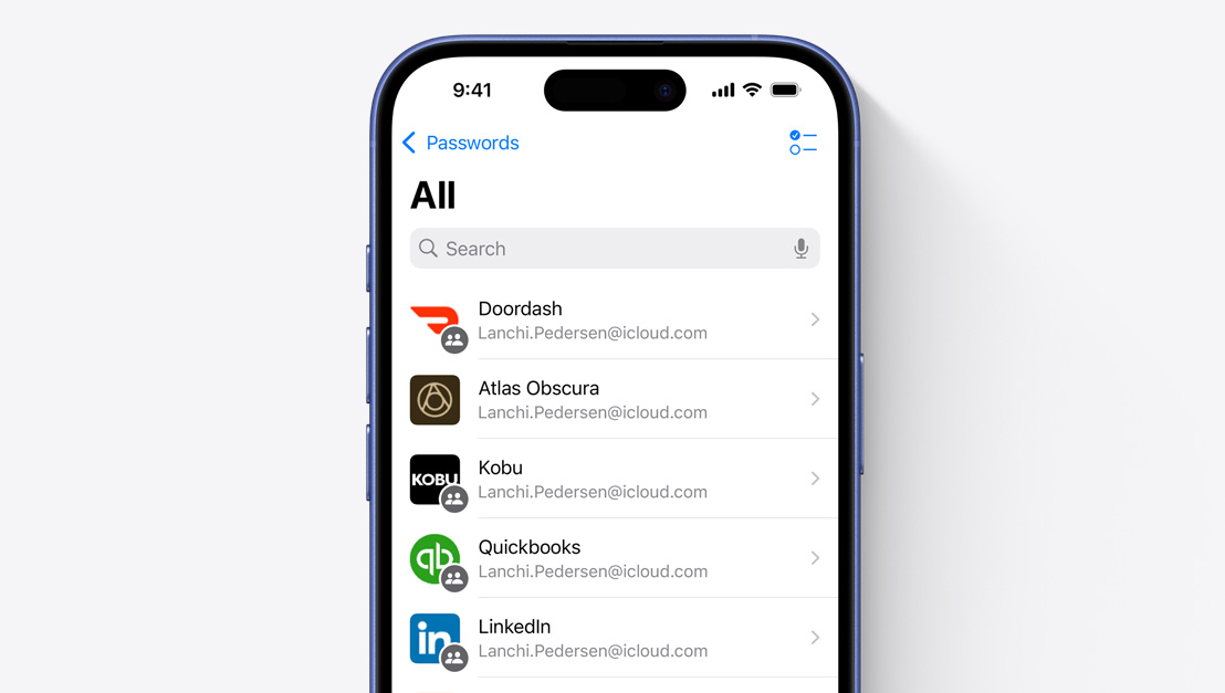 螢?zāi)伙@示密碼 app 內(nèi)的 iPhone app 列表。