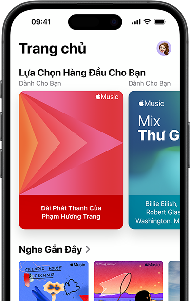 Màn hình tab Trang Ch? c?a Apple Music trên iPhone, vòng xoay L?a Ch?n Hàng ??u Dành Cho B?n hi?n th? các ?ài phát và playlist ???c cá nhan hóa(chǎn) c?a Jenny Court